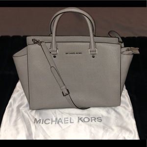 Michael Kors purse
